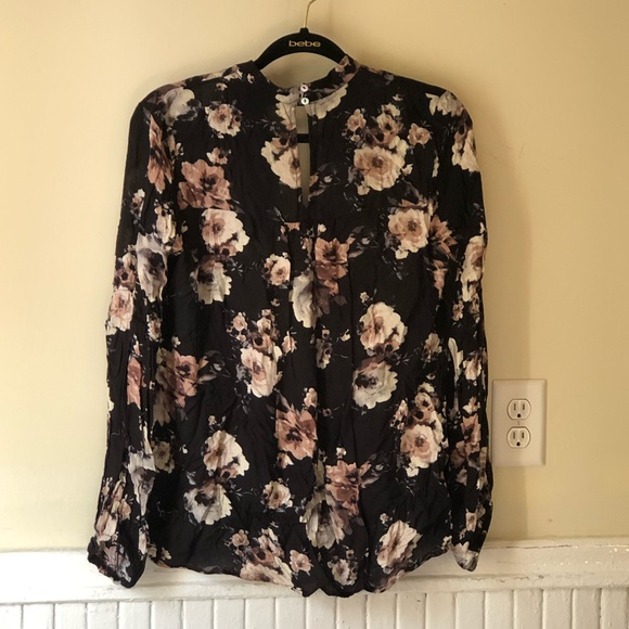 Neutral Brown and Black V Neck Cut Out Blouse - Picture 3 of 4